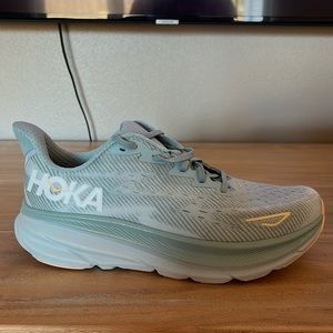 HOKA MEN CLIFTON 9